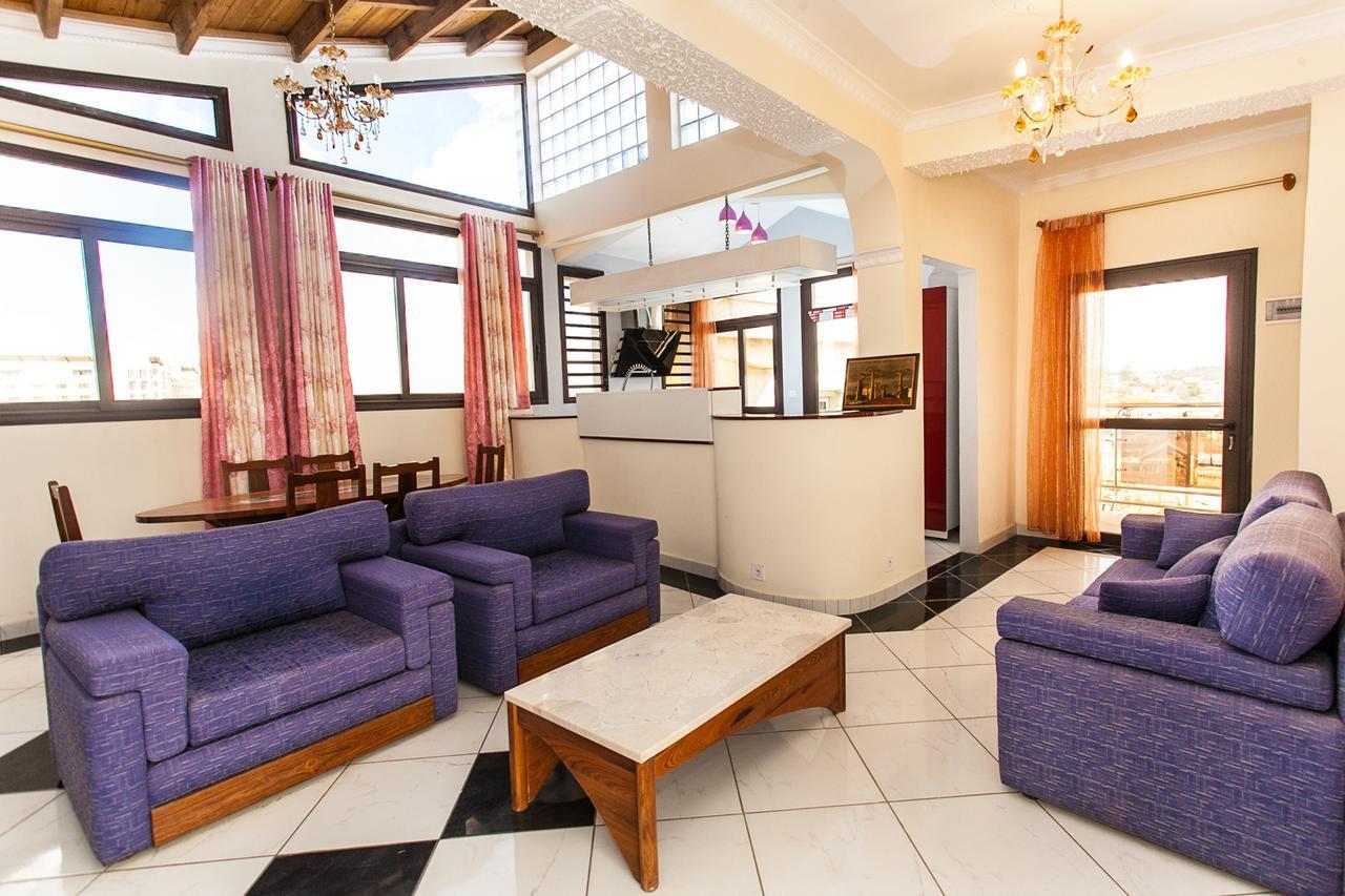 Oceanis Home & Voyages Ivato  Exterior foto